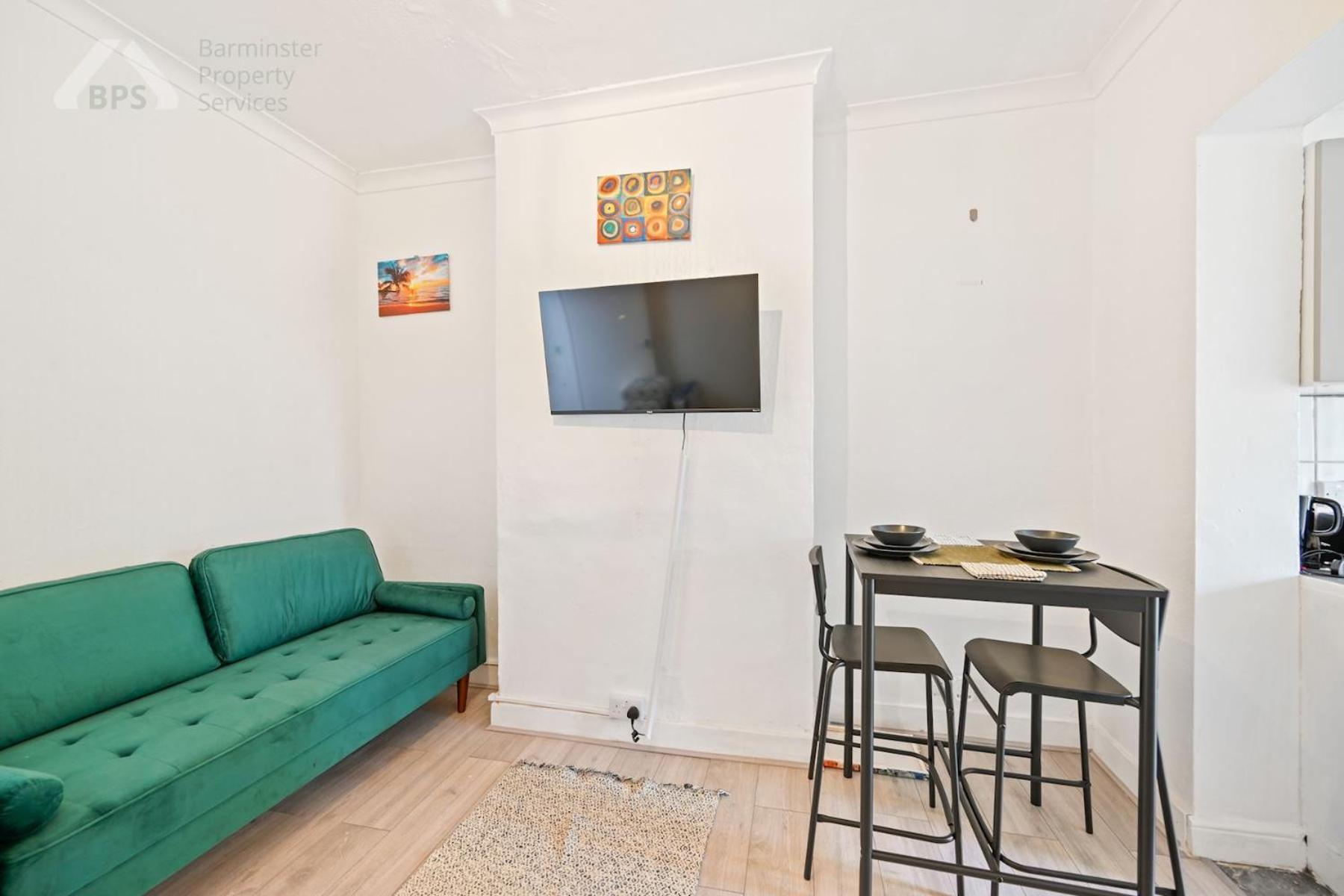 Cosy Tottenham Apartment Sleeps 4 Лондон Экстерьер фото